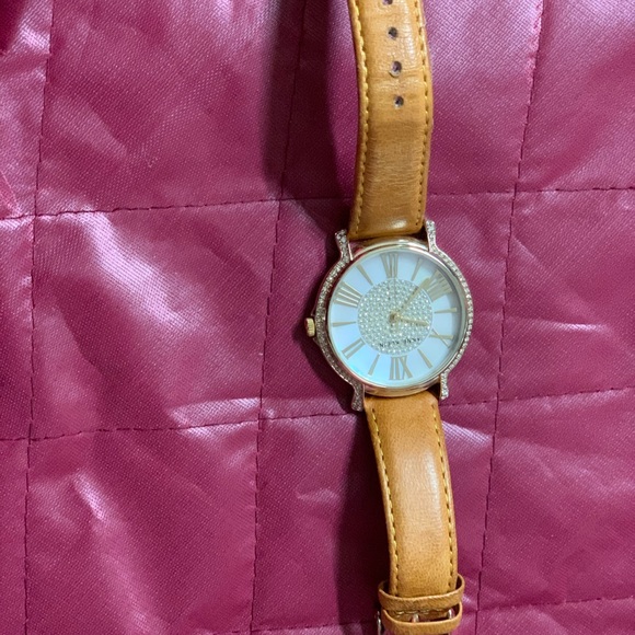 Watch - Picture 2 of 8